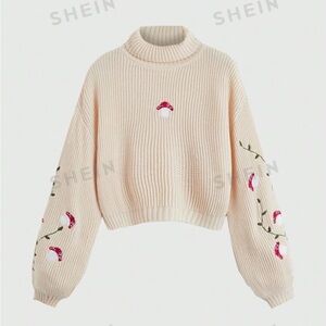 Cream colored Mushroom Cropped Sweater 🍄🤍